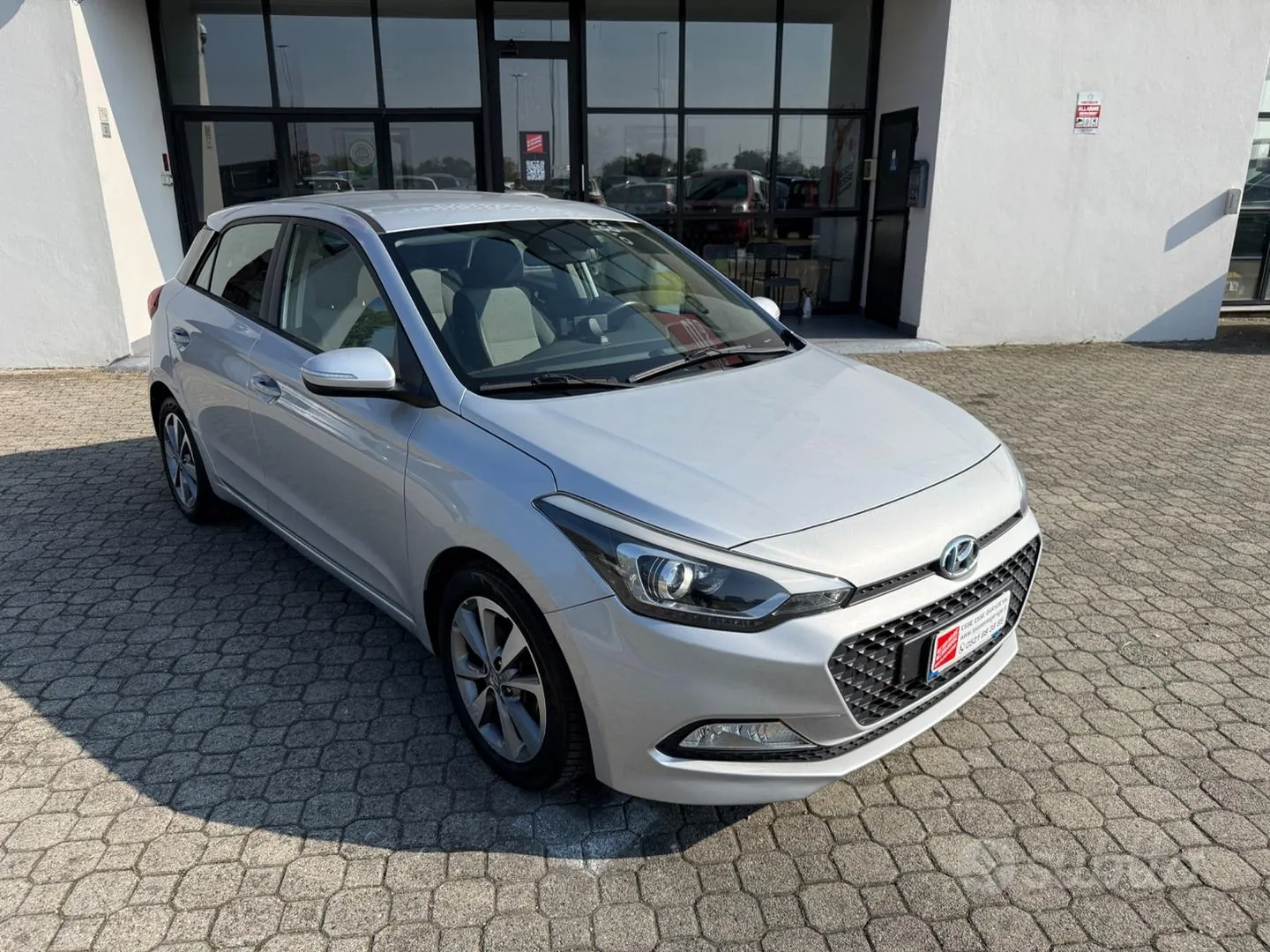 Hyundai I20 2016 photo 2