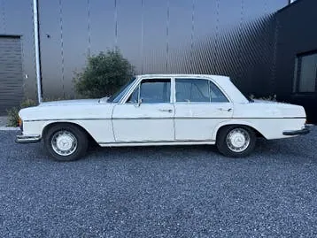 Mercedes-Benz 280 Se 1968 photo 3