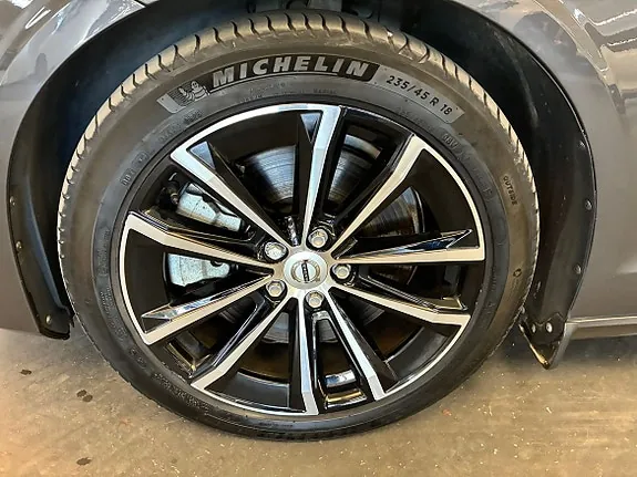 Volvo V60 2025 photo 5