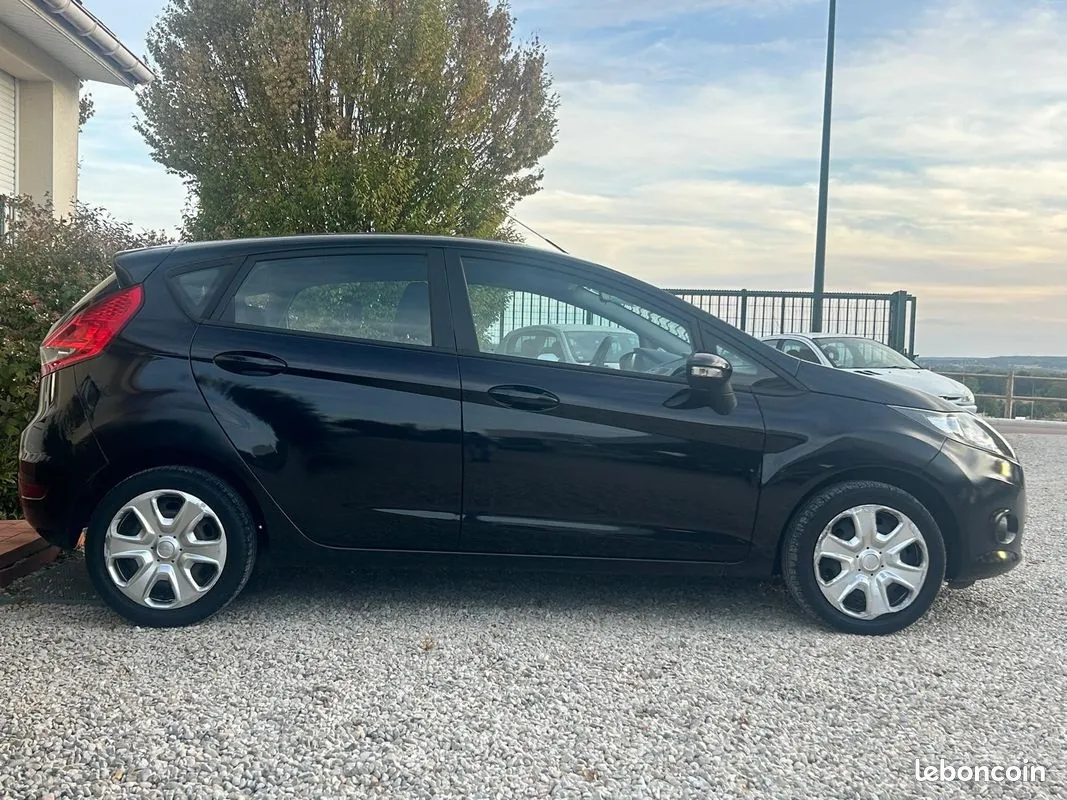 Ford Fiesta 2009 photo 4