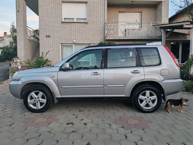 Nissan X-Trail 2005 photo 3