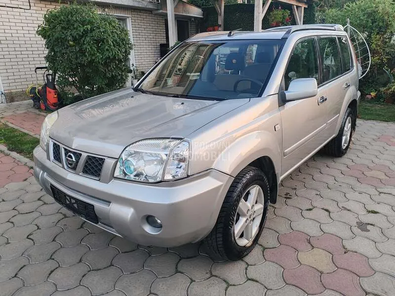 Nissan X-Trail 2005 photo 2