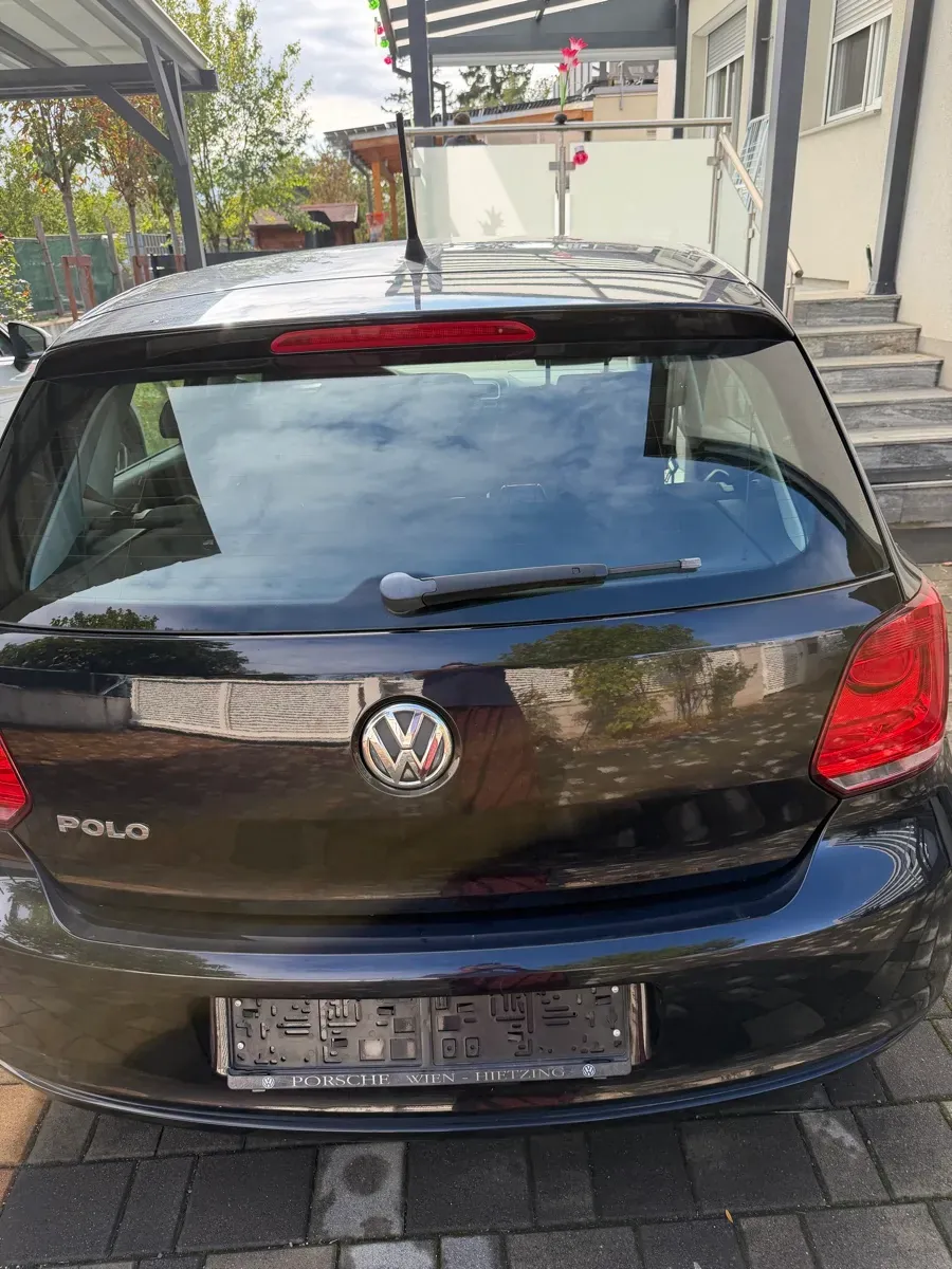 Volkswagen Polo 2012 photo 2