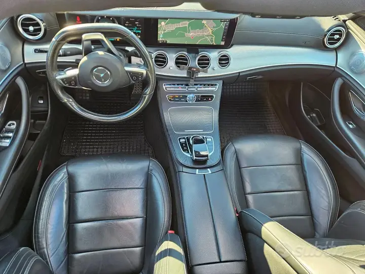 Mercedes-Benz E-Class 2016 photo 2