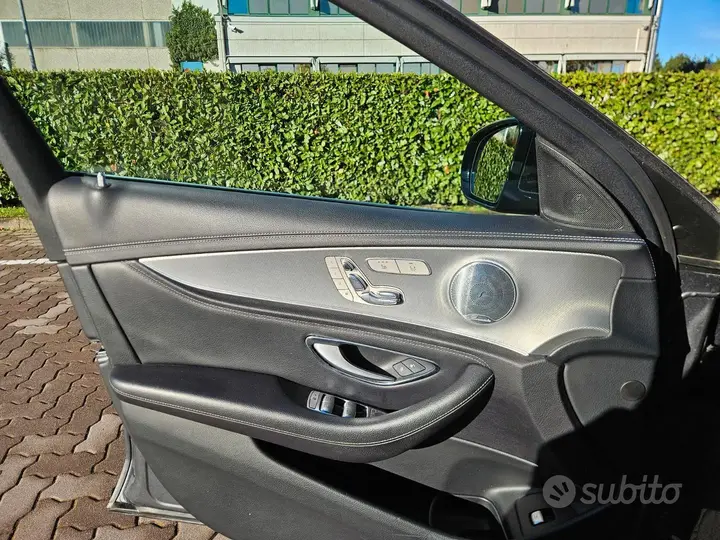 Mercedes-Benz E-Class 2016 photo 4