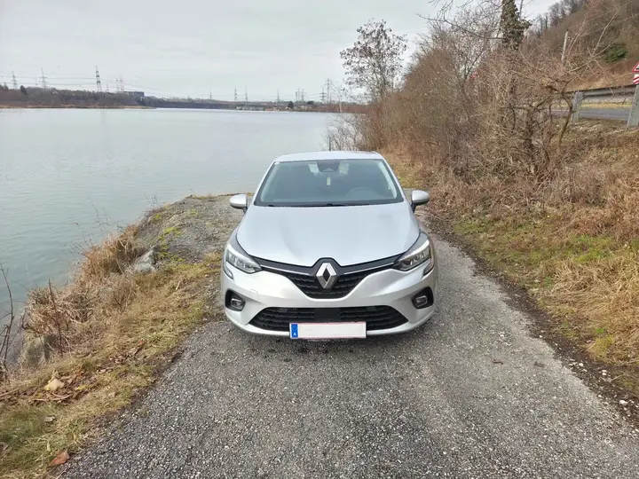 Renault Clio 2020 photo 2