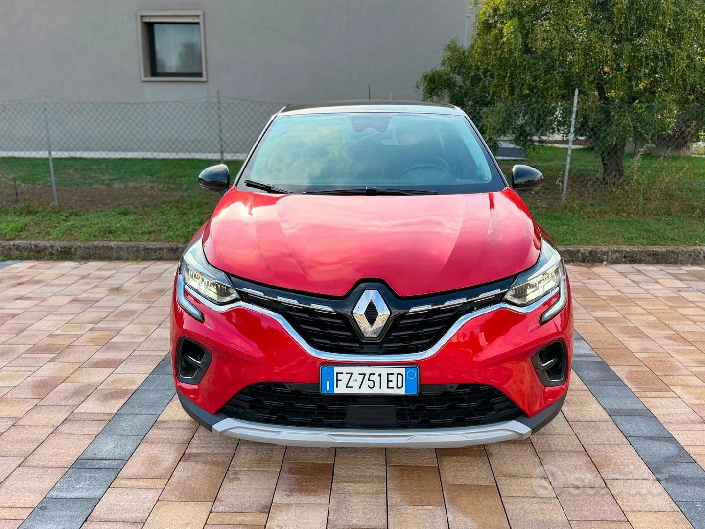 Renault Captur 2019 photo 2