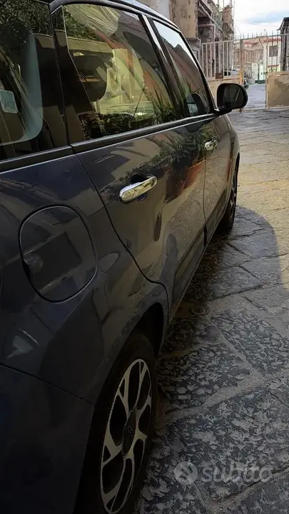 Fiat 500L 2018 photo 2