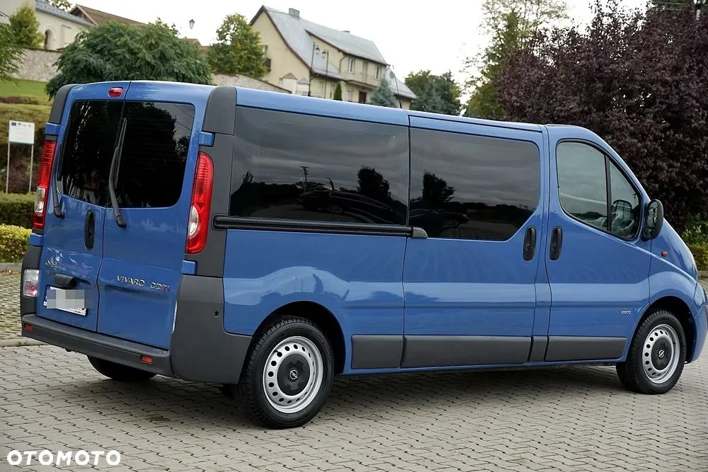 Opel Vivaro 2012 photo 3