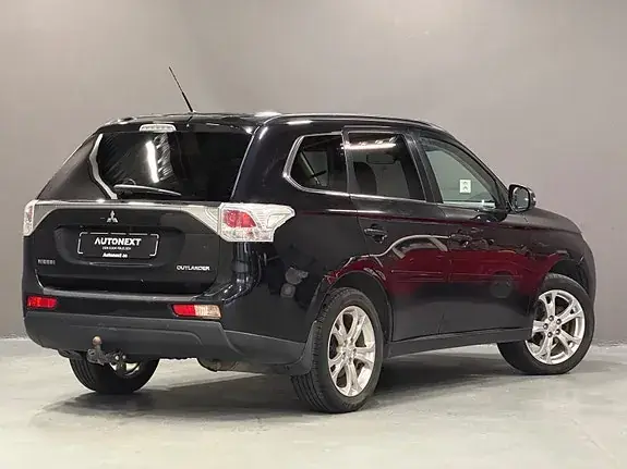 Mitsubishi Outlander 2013 photo 4
