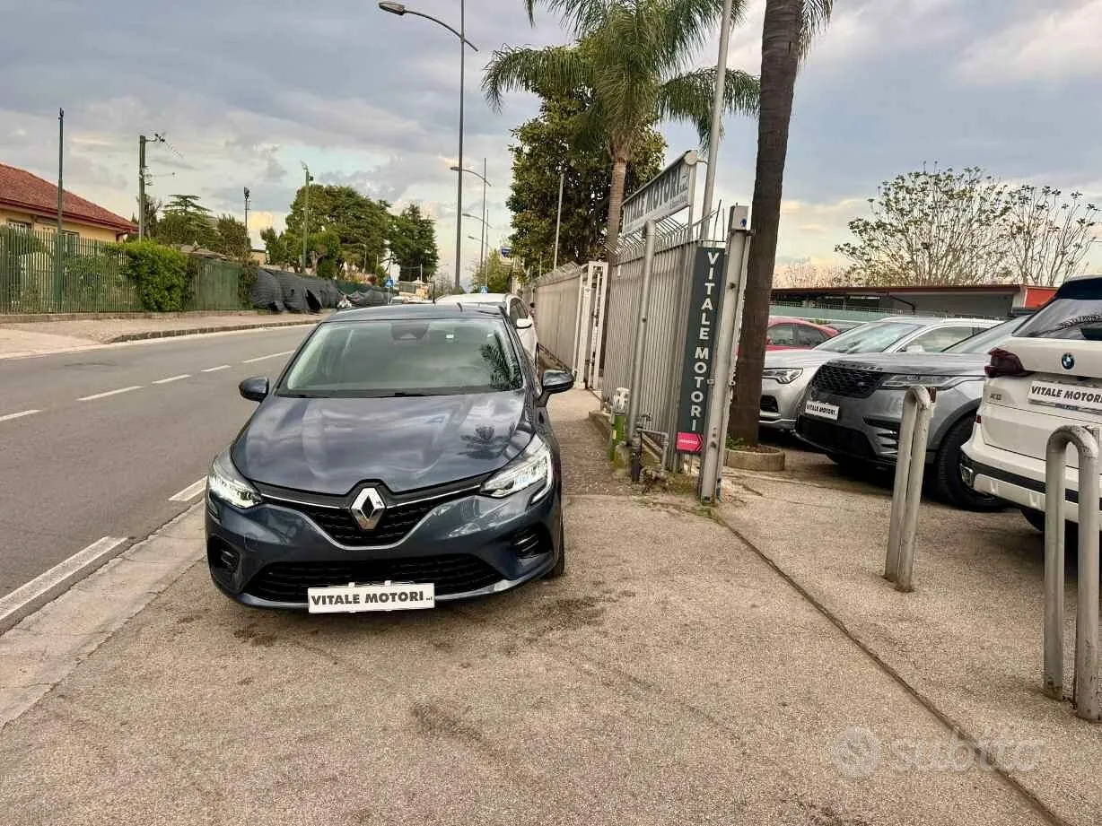 Renault Clio 2020 photo 2