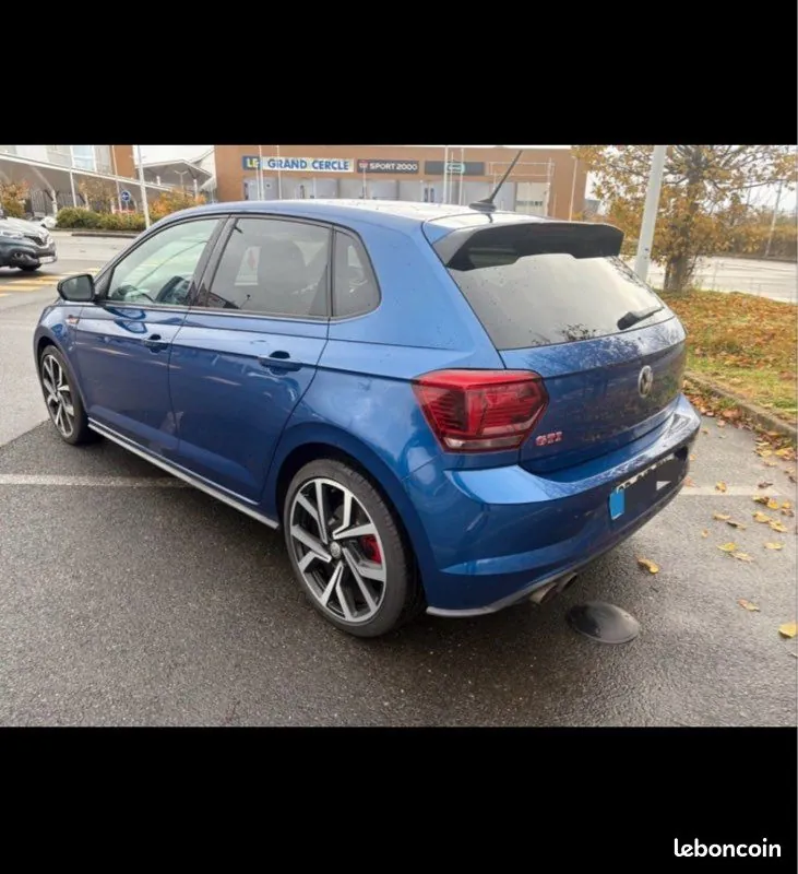 Volkswagen Polo 2018 photo 2