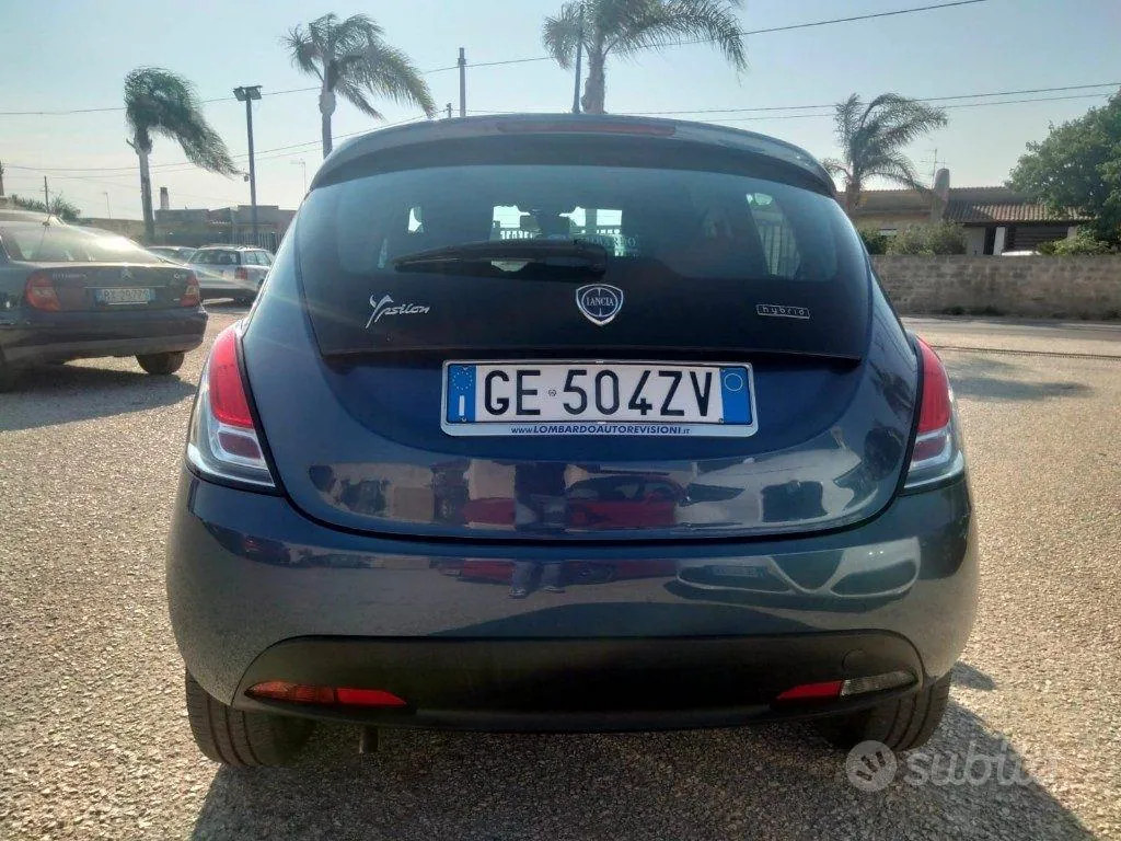 Lancia Ypsilon 2021 photo 2