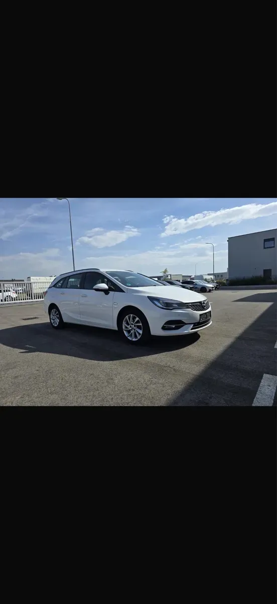 Opel Astra 2020 photo 3