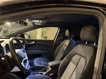 Audi Q4 E-Tron 2023 photo 3