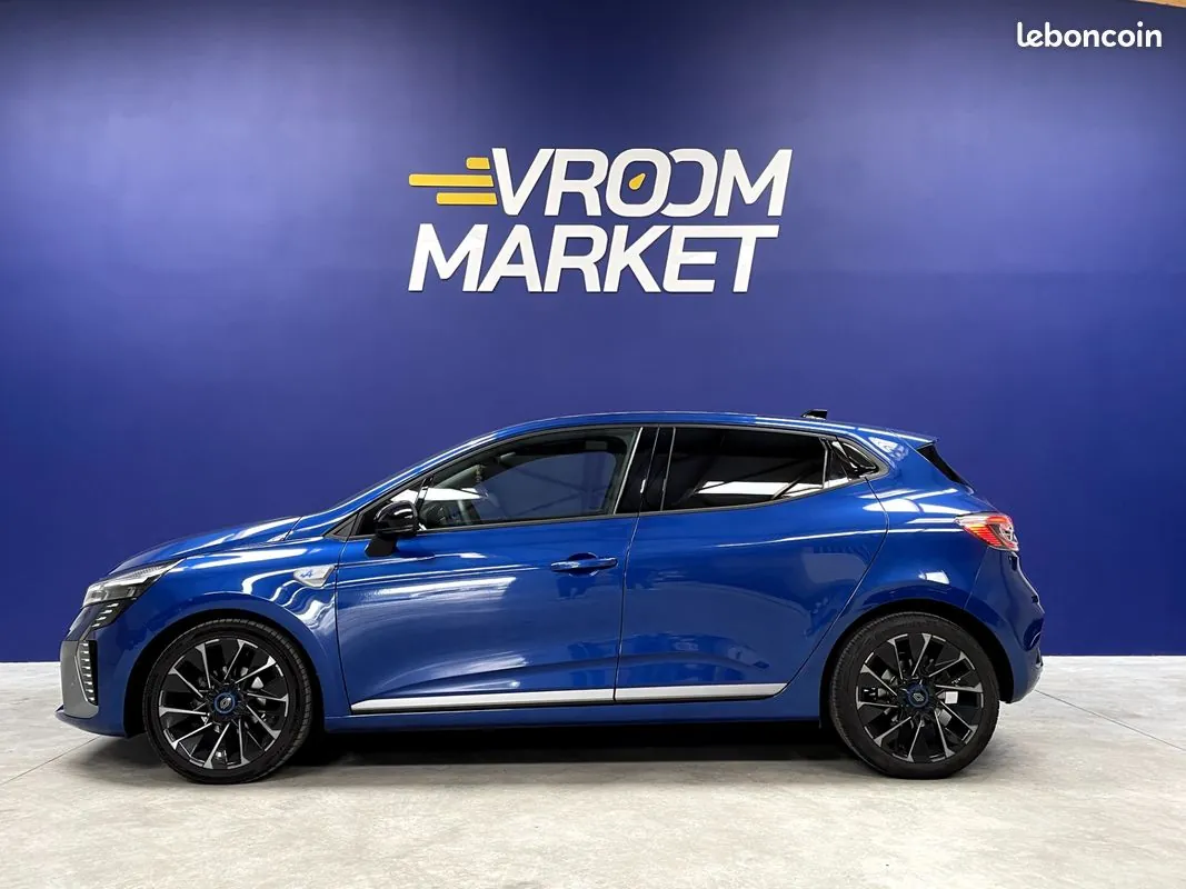 Renault Clio 2024 photo 2