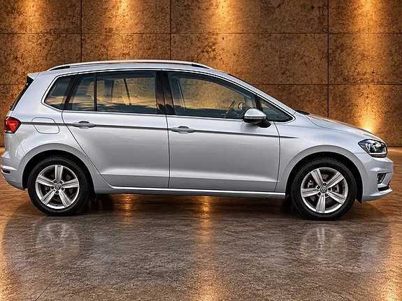 Volkswagen Golf Sportsvan 2015 photo 4