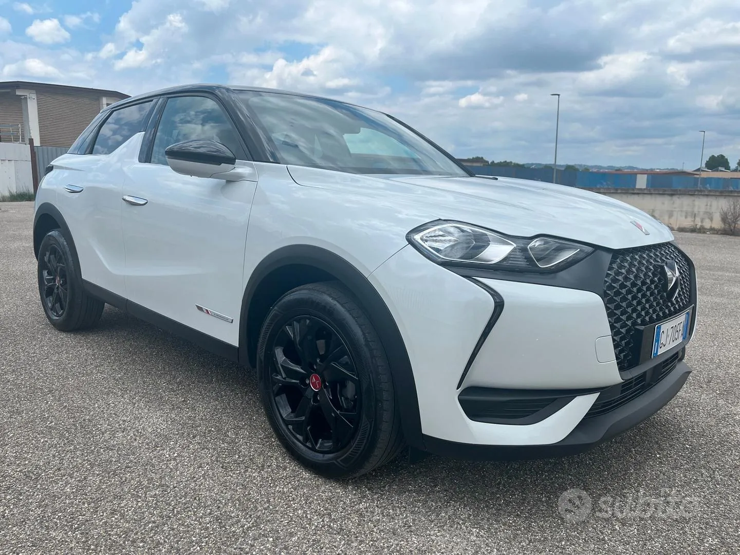 DS Automobiles 3 Crossback 2022 photo 3
