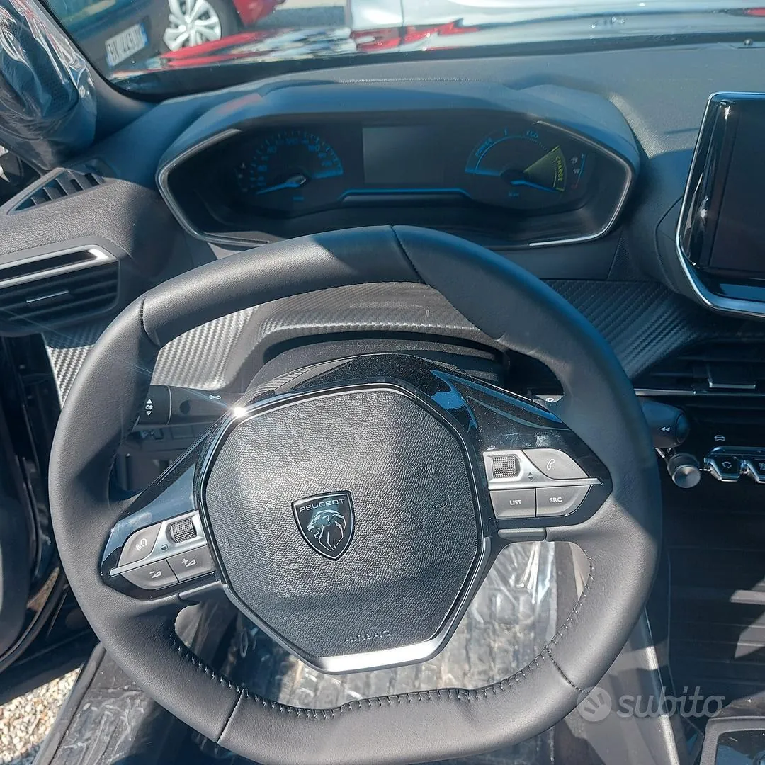 Peugeot 2008 photo 4
