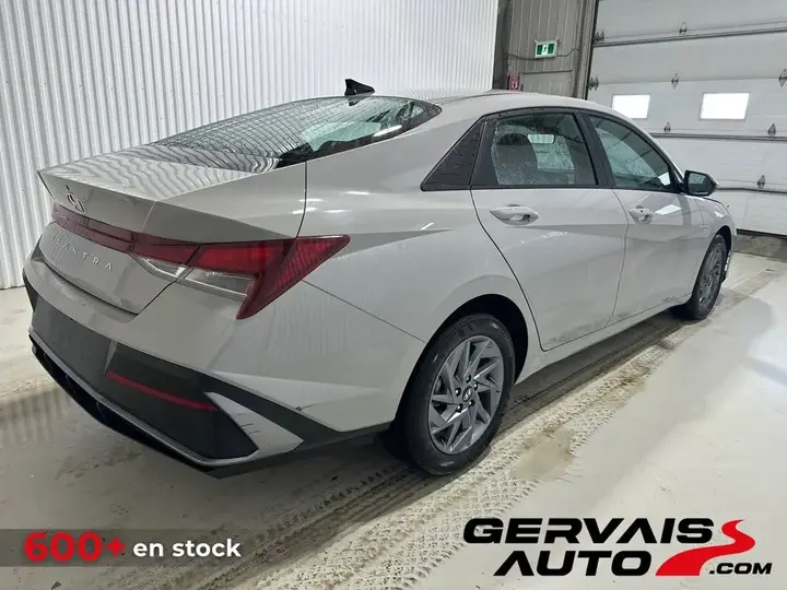 Hyundai Elantra 2024 photo 5