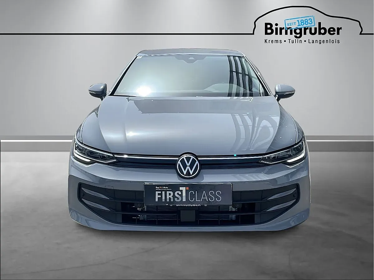 Volkswagen Golf 2026 photo 2