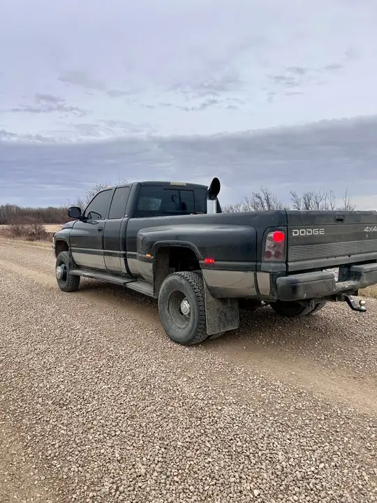 Dodge Ram 3500 1998 photo 3