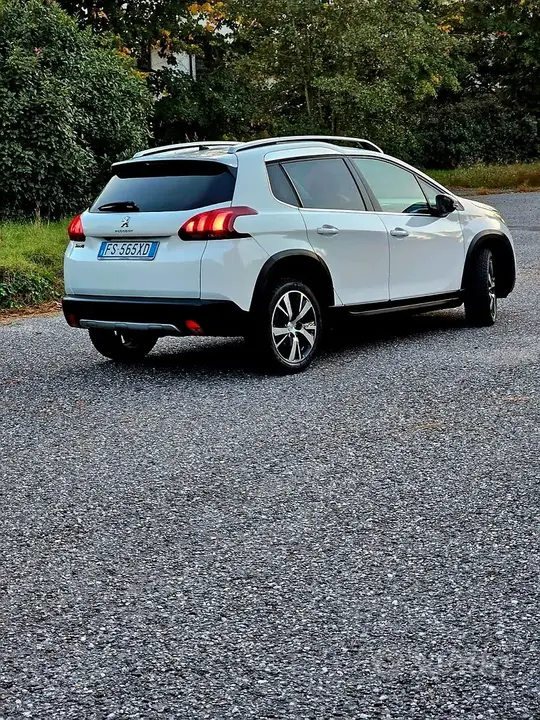 Peugeot 2008 2018 photo 3