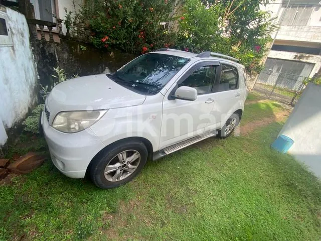 Daihatsu Terios 2013 photo 4