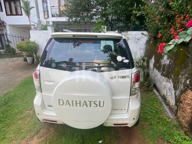Daihatsu Terios 2013 photo 5