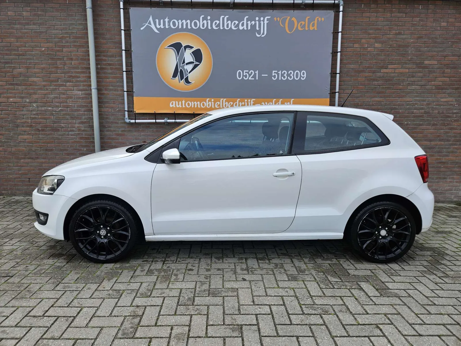 Volkswagen Polo 2011 photo 3