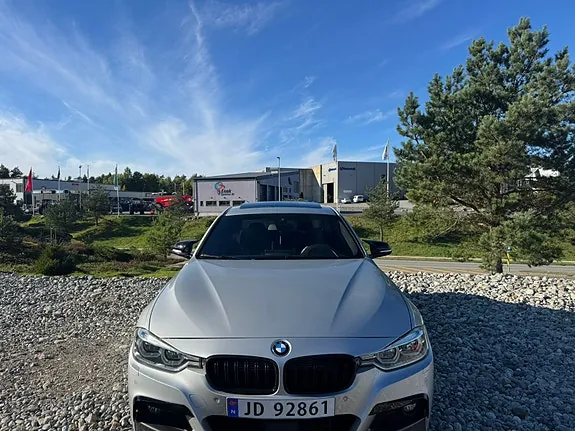 BMW 330E 2017 photo 3