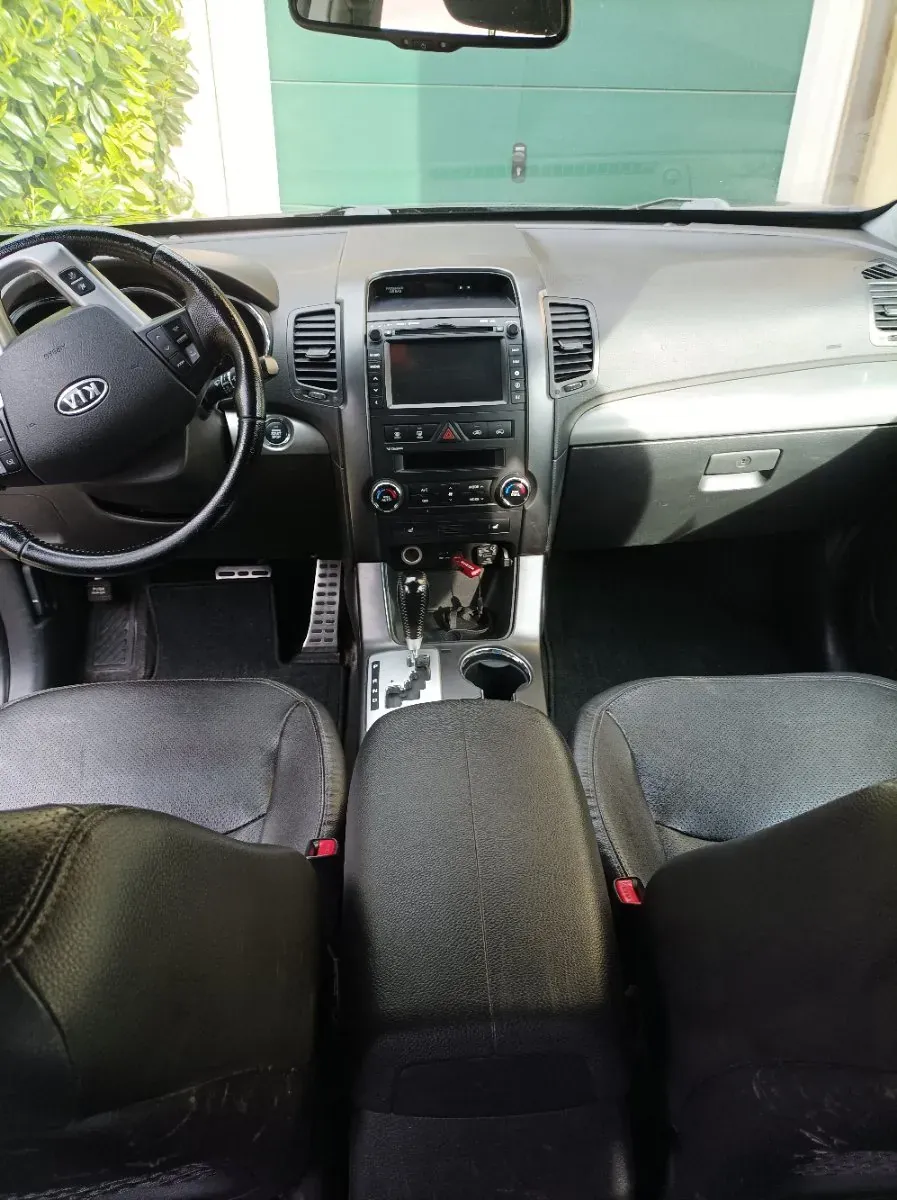 Kia Sorento 2011 photo 3