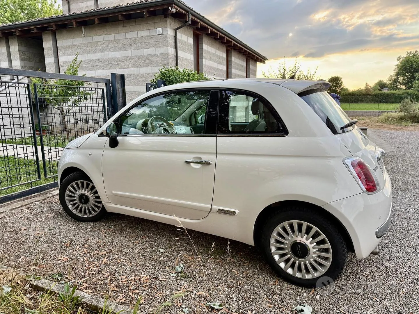 Fiat 500 2011 photo 2