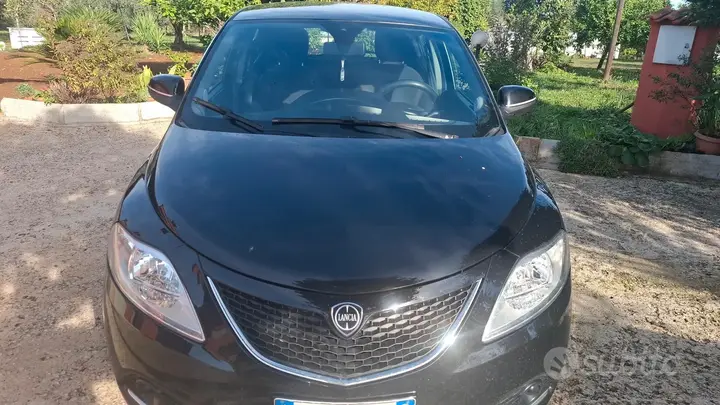 Lancia Ypsilon 2014 photo 3