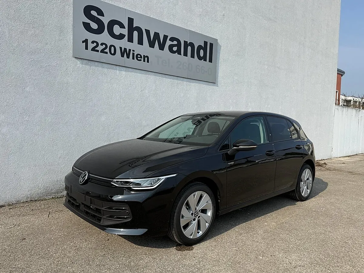 Volkswagen Golf 2026 photo 2
