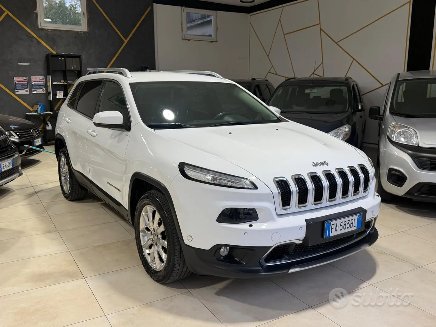 Jeep Cherokee 2016 photo 2
