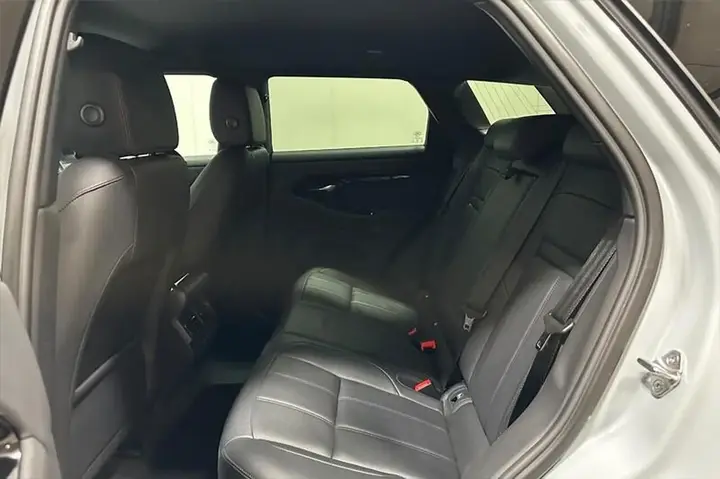 Land Rover Range Rover Evoque 2024 photo 5