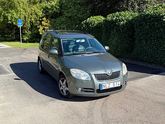 Skoda Roomster 2008 photo 2