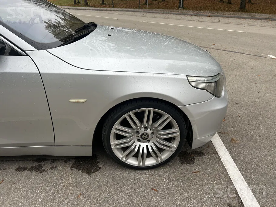 BMW 530 2004 photo 5
