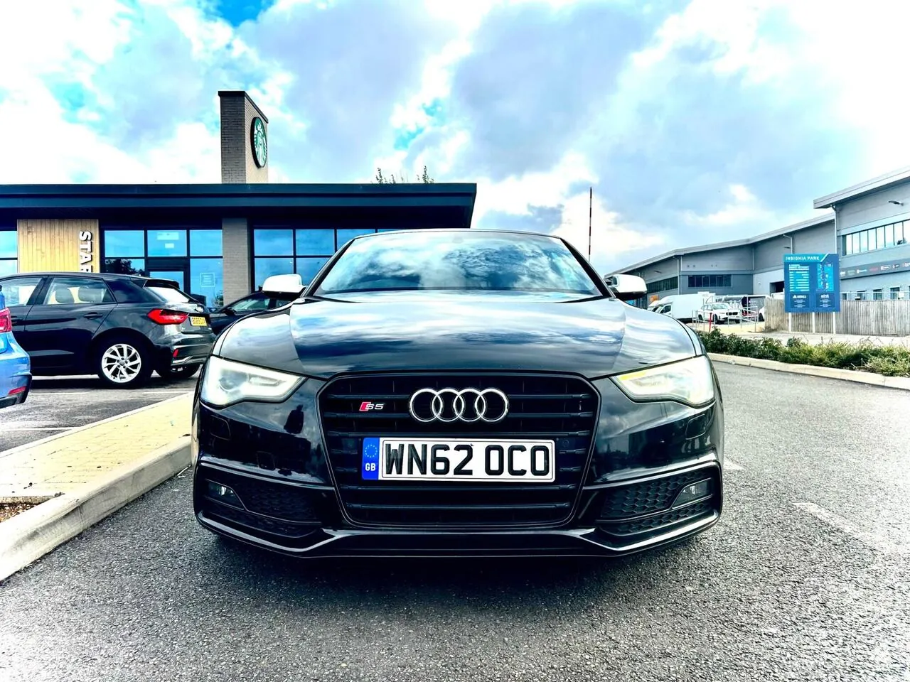 Audi S5 2012 photo 2