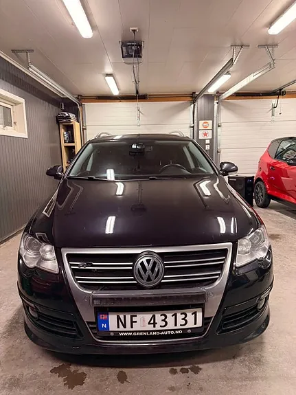 Volkswagen Passat 2010 photo 2