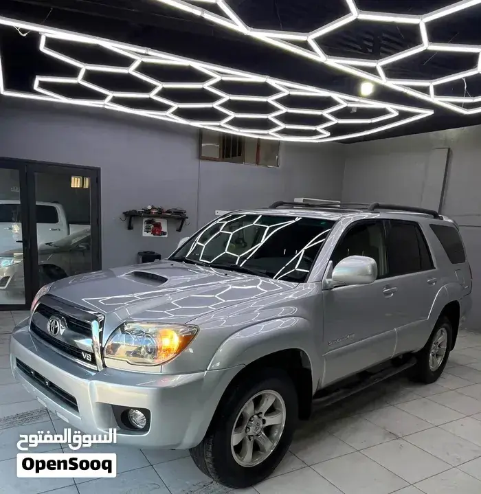 Toyota 4Runner 2008 photo 2