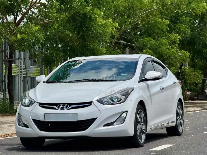 Hyundai Elantra 2015 photo 4