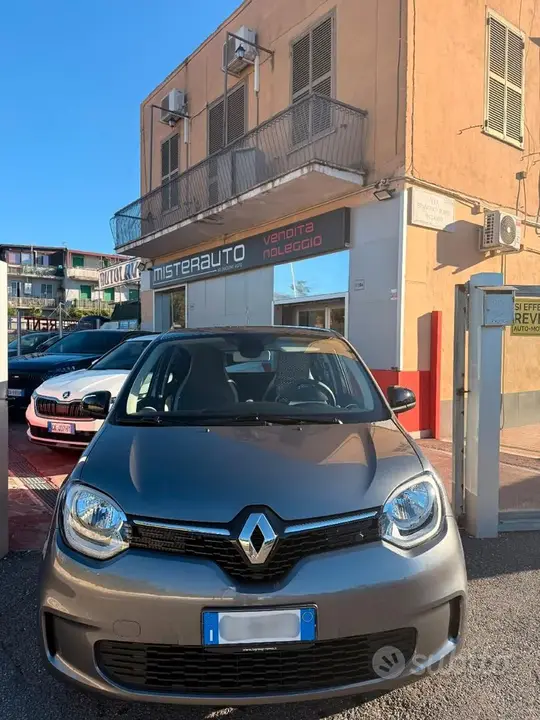 Renault Twingo 2023 photo 2