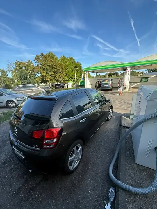 Citroen C3 2012 photo 3