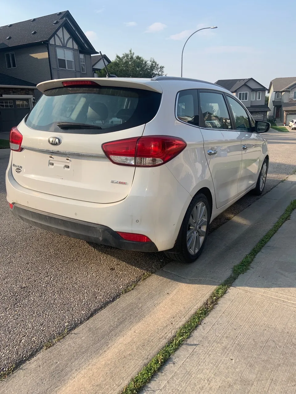 Kia Rondo 2014 photo 3