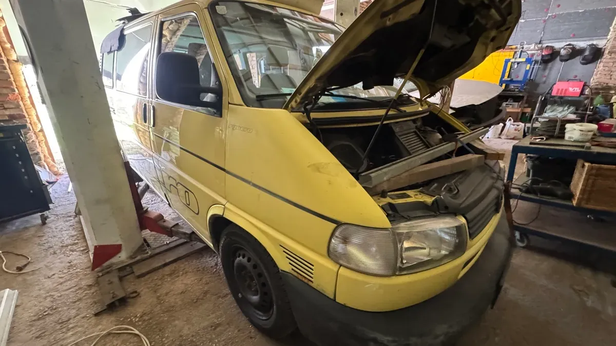 Volkswagen T4 2001 photo 3