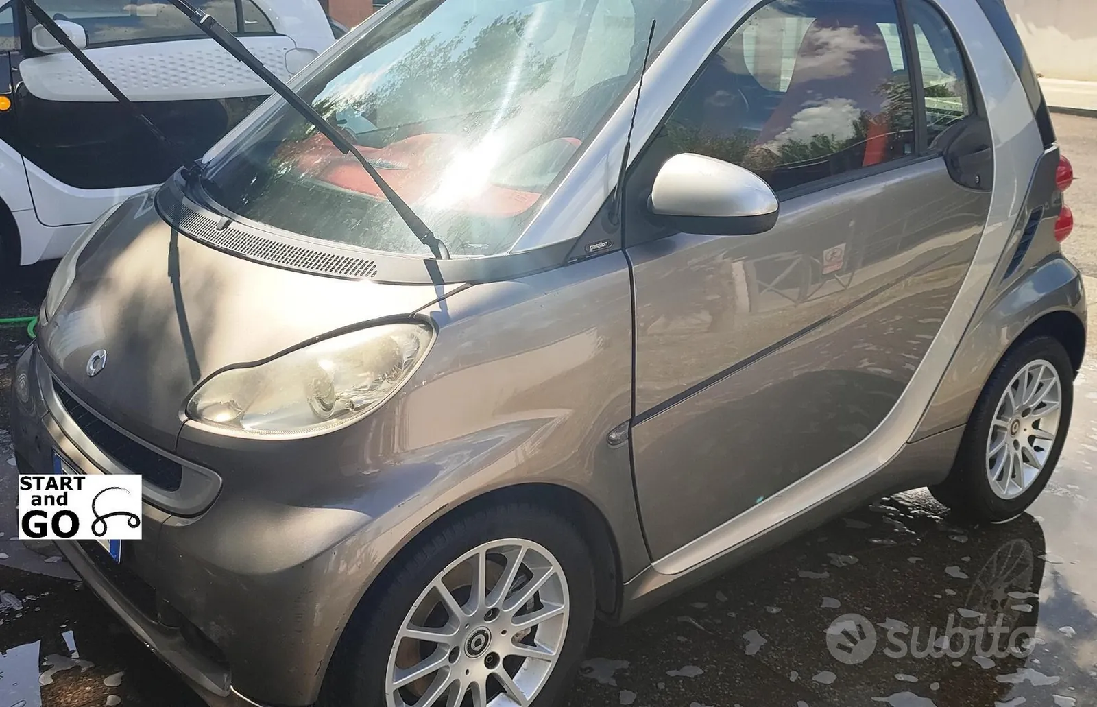 Smart Fortwo 2011 photo 2