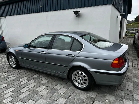 BMW 320I 2004 photo 5