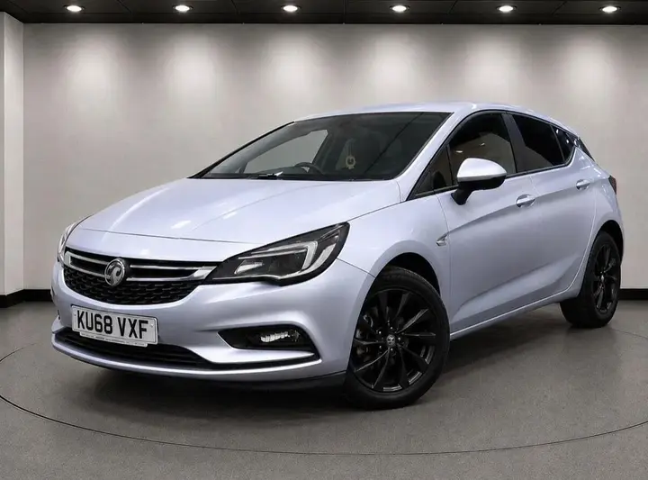 Vauxhall Astra 2018 photo 3
